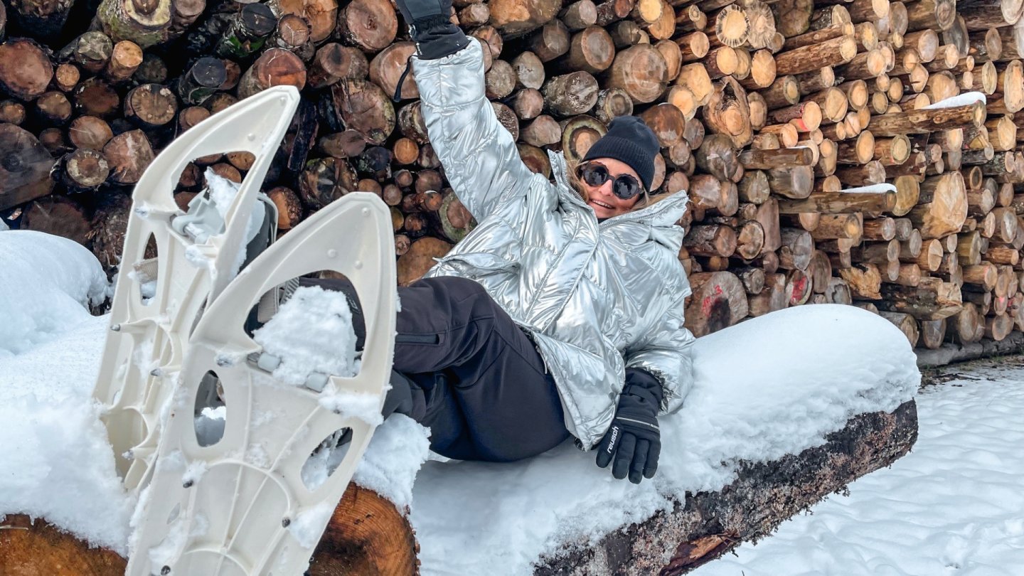 balade activité physique sport d'hiver balade en raquettes montagne grand air neige