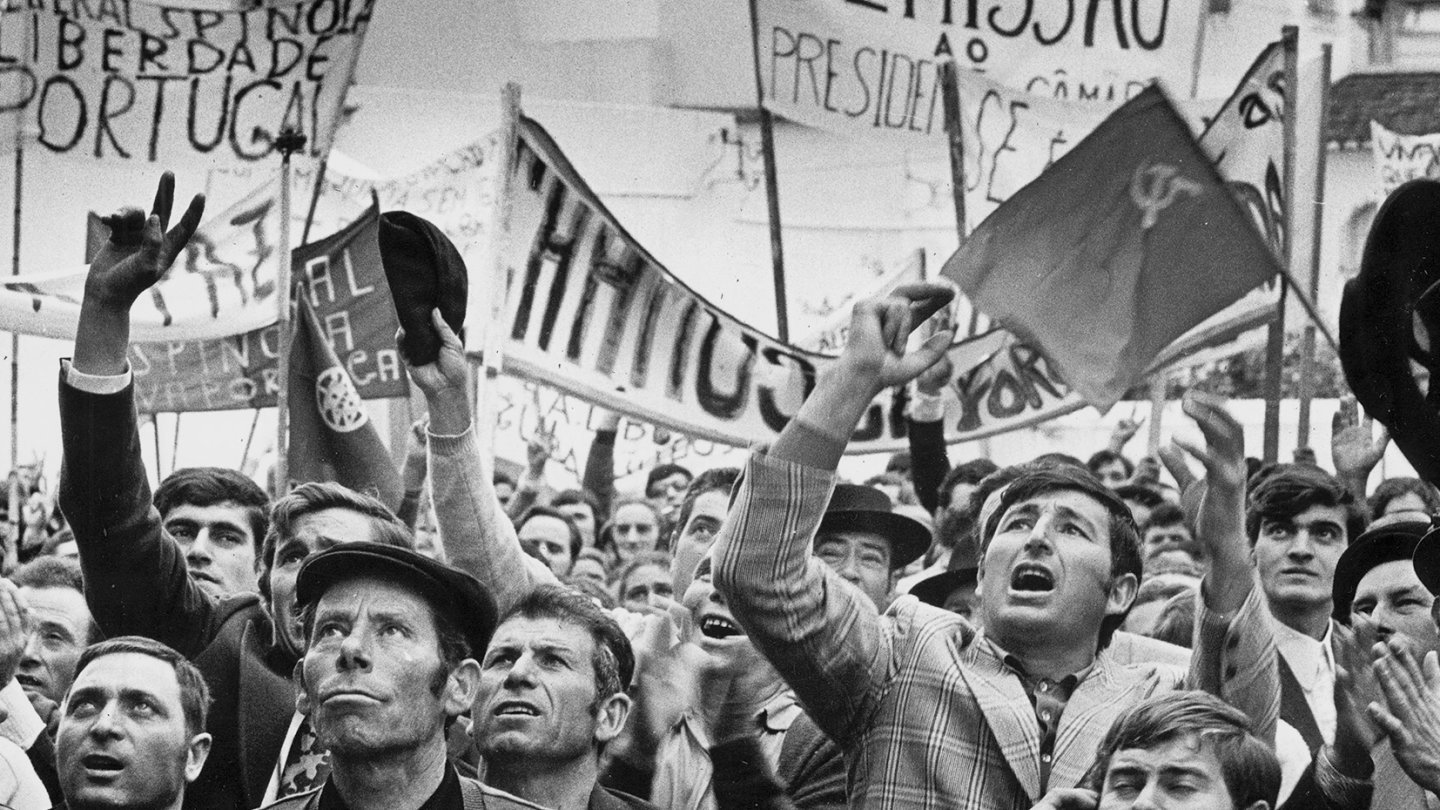 Portugal révolution oeillets 1974 émigration en Suisse